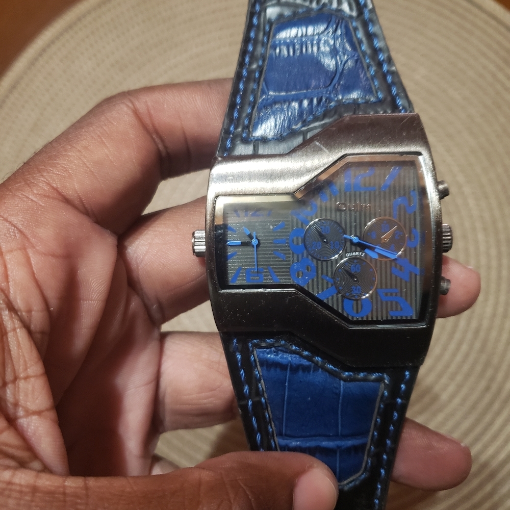 Wrist Watch - Picture 3 of 3